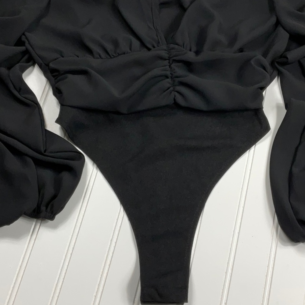 NWT- RUCHED WAIST VOLUME SLEEVE BODYSUIT. Size 4 - Picture 7 of 8